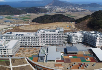 九州大学総合教育研究棟（人文社会科学系）